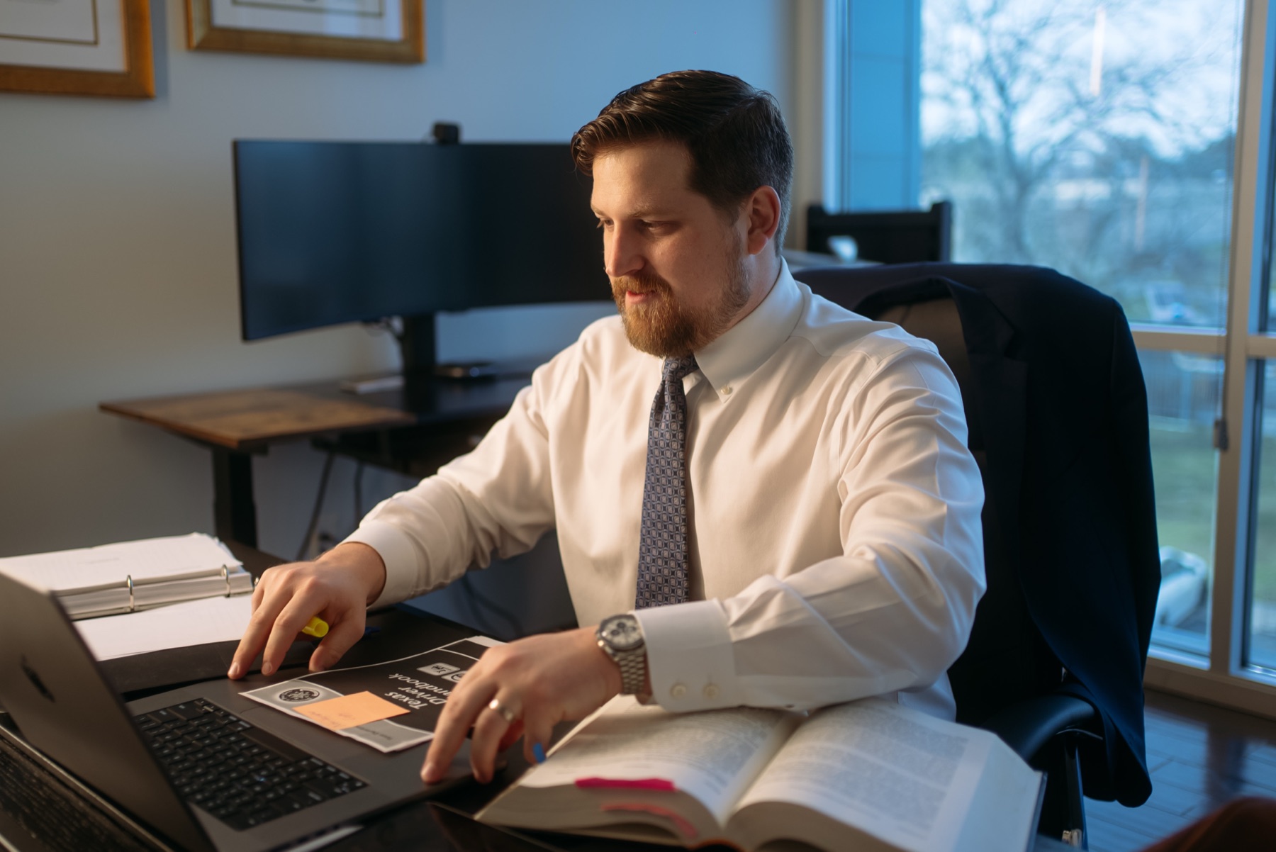 Leon Dacbert - Car Accidents attorney